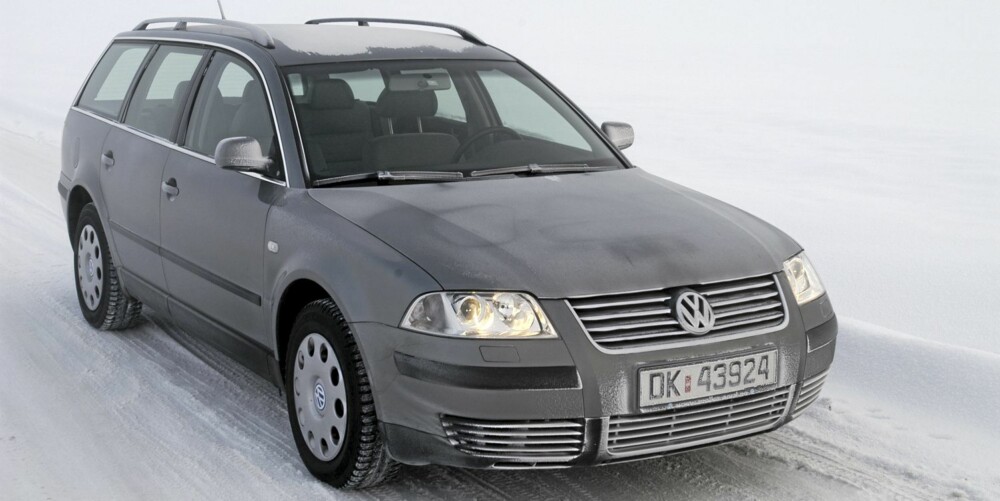 FOR NORSKE VEIER: VW Passat finnes også med den meget attraktive kombinasjonen av stasjonsvogn, diesel og 4WD. FOR NORSKE VEIER: VW Passat finnes også med den meget attraktive kombinasjonen av stasjonsvogn, diesel og 4WD.
