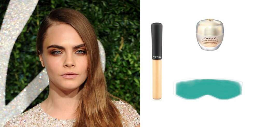 FÅ VAKKER HUD: Supermodell Cara Delevingne har alltid plettfri hud. Få de beste tipsene om hvordan du holder huden silkemyk om vinteren. Concealer fra MAC, kr 160. Øyemaske fra Cubus, kr 99. Fuktighetskrem fra Shiseido, kr 775. FÅ VAKKER HUD: Supermodell Cara Delevingne har alltid plettfri hud. Få de beste tipsene om hvordan du holder huden silkemyk om vinteren. Concealer fra MAC, kr 160. Øyemaske fra Cubus, kr 99. Fuktighetskrem fra Shiseido, kr 775.