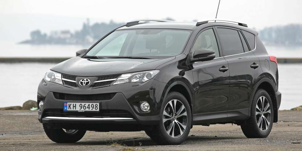 BEST MOTOR: Da Toyota RAV4 ble tilgjengelig med mindre dieselmotor og firehjulsdrift, ble den et mer fornuftig kjøp. BEST MOTOR: Da Toyota RAV4 ble tilgjengelig med mindre dieselmotor og firehjulsdrift, ble den et mer fornuftig kjøp.