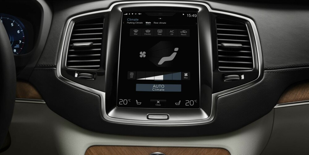 SKJERM: Betjening i iPad-stil er en av de største nyvinningene. Førsteinntrykket er at det virker veldig enkelt å å lære seg. FOTO: Volvo SKJERM: Betjening i iPad-stil er en av de største nyvinningene. Førsteinntrykket er at det virker veldig enkelt å å lære seg. FOTO: Volvo
