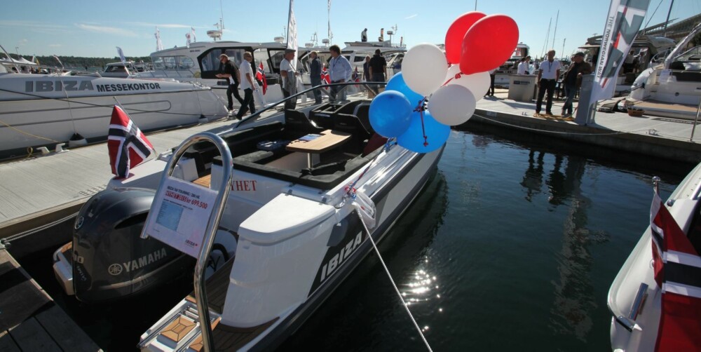 PREMIERE: Nye Ibiza 760 T fikk premiere under båtmessa ""Båter i sjøen"" ved Aker Brygge. FOTO: Terje Haugen PREMIERE: Nye Ibiza 760 T fikk premiere under båtmessa ""Båter i sjøen"" ved Aker Brygge. FOTO: Terje Haugen
