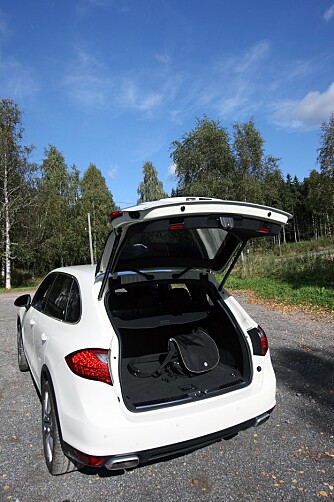 BAGASJEPLASS: 670-1780 liter. BAGASJEPLASS: 670-1780 liter.