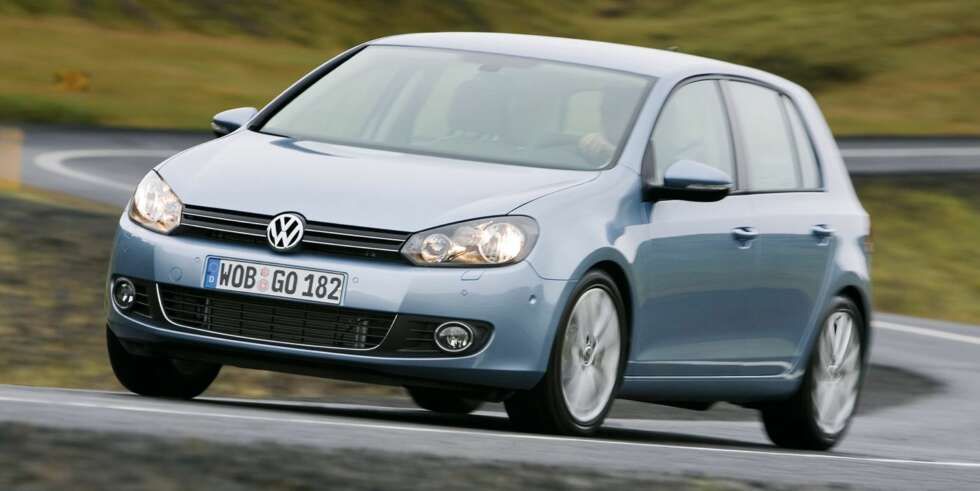 SUPERSALG: VW Golf er en evig bestselger. På Finns lister over sidevisninger per annonse havner den imidlertid nede på 84. plass. FOTO: Arkiv SUPERSALG: VW Golf er en evig bestselger. På Finns lister over sidevisninger per annonse havner den imidlertid nede på 84. plass. FOTO: Arkiv