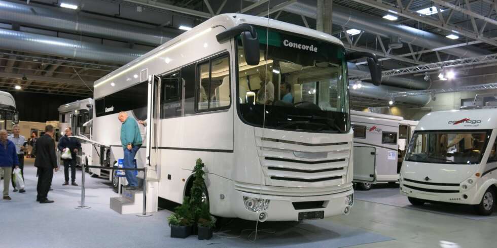 MESSENS DYRESTE SOLGT: Denne Concorde Liner Centurion er messens dyreste - 4,5 millioner kroner fullspekket. Med enda litt mer utstyrt ble den solgt torsdag, til 5 166 000 kroner. FOTO: Geir Svardal MESSENS DYRESTE SOLGT: Denne Concorde Liner Centurion er messens dyreste - 4,5 millioner kroner fullspekket. Med enda litt mer utstyrt ble den solgt torsdag, til 5 166 000 kroner. FOTO: Geir Svardal