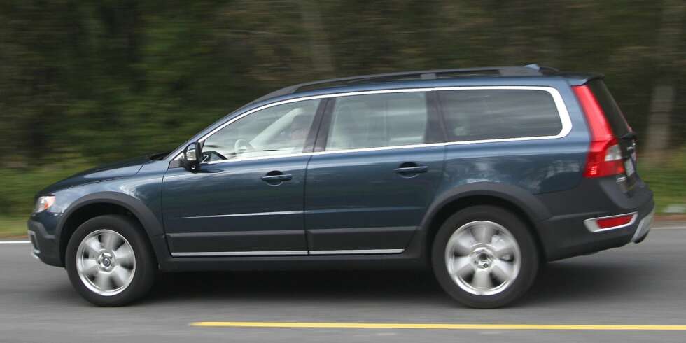 FORBEDRING: Den nye versjonen av Volvo V70 og XC70 har færre feil enn forrige generasjon. FOTO: Egil Nordlien, HM Foto FORBEDRING: Den nye versjonen av Volvo V70 og XC70 har færre feil enn forrige generasjon. FOTO: Egil Nordlien, HM Foto