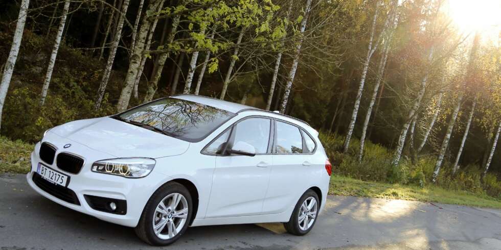FLERBRUKS-BMW: 2-serie Active Tourer er noe helt nytt fra BMW. Merket som er kjent for å lage sportslige biler, har nå lansert sin første bil i flerbruksbil-kategorien. FOTO: Terje Bjørnsen FLERBRUKS-BMW: 2-serie Active Tourer er noe helt nytt fra BMW. Merket som er kjent for å lage sportslige biler, har nå lansert sin første bil i flerbruksbil-kategorien. FOTO: Terje Bjørnsen