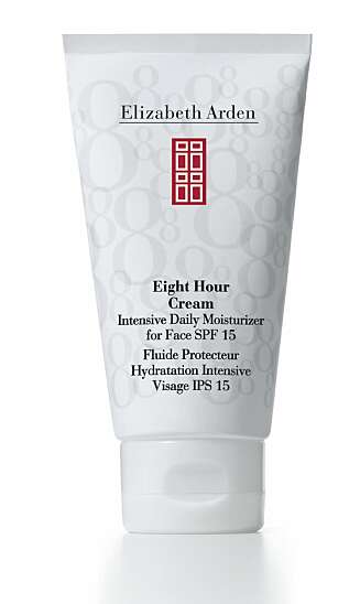 FUKTIGHETSGIVENDE: Elizabeth Arden utvider Eight Hour-familien med en fuktighetskrem for ansiktet. FUKTIGHETSGIVENDE: Elizabeth Arden utvider Eight Hour-familien med en fuktighetskrem for ansiktet.