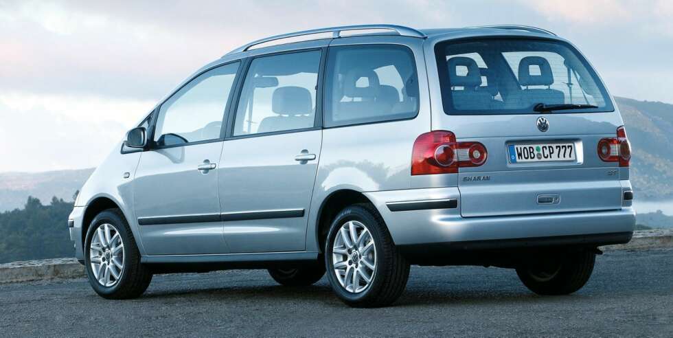 DÅRLIG: VW Sharan frister med mye plass, men en eldre Sharan kan i likhet med Ford Galaxy bety masse trøbbel. FOTO: VW DÅRLIG: VW Sharan frister med mye plass, men en eldre Sharan kan i likhet med Ford Galaxy bety masse trøbbel. FOTO: VW