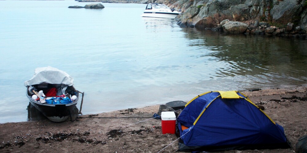 TROPE: Nesten en hel uke med opp til 33 grader og sjøtemperatur på 25 grader. Dukkert hver tredje time for å kjøle meg ned. FOTO: Privat TROPE: Nesten en hel uke med opp til 33 grader og sjøtemperatur på 25 grader. Dukkert hver tredje time for å kjøle meg ned. FOTO: Privat
