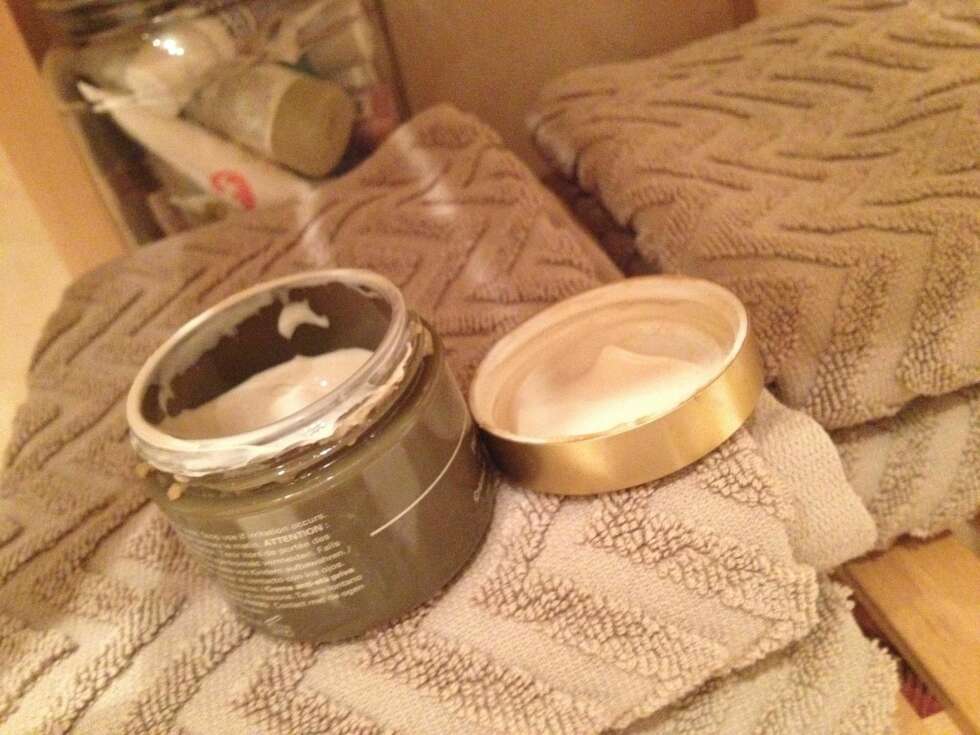 INNHOLD: Det hersker mye forvirring om hva slags ingredienser som gjør hva for huden din. INNHOLD: Det hersker mye forvirring om hva slags ingredienser som gjør hva for huden din.