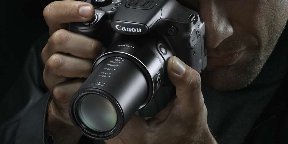 MEGAZOOM: Canon PowerShot SX60 HS har en optisk zoom på hele 65x. MEGAZOOM: Canon PowerShot SX60 HS har en optisk zoom på hele 65x.