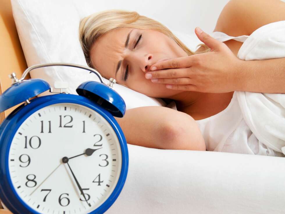 TIKK TAKK: Det er ikke for ingeting at det heter sjønnhetssøvn. Pass på å få nok timer på øyet om natten. FOTO: Colourbox TIKK TAKK: Det er ikke for ingeting at det heter sjønnhetssøvn. Pass på å få nok timer på øyet om natten. FOTO: Colourbox