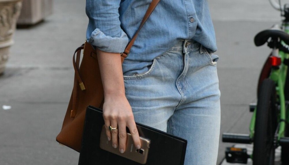 DOBBELT OPP MED DENIM: En motemyte som for lengst ikke gjelder lenger. Double denim er superlekkert! DOBBELT OPP MED DENIM: En motemyte som for lengst ikke gjelder lenger. Double denim er superlekkert!