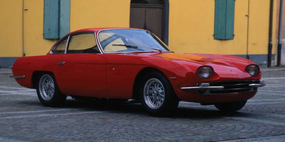 FØRST: Lamborghini 350GT. FOTO: Lamborghini FØRST: Lamborghini 350GT. FOTO: Lamborghini
