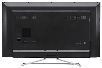 HUB: Bakpå Philips BDM4065UC finner du en fireporters USB 3.0 HUB. Det er praktisk. Vi synes likevel ikke plasseringen helt bakpå skjermen er så praktisk, heller ikke når det gjelder veggmontering. HUB: Bakpå Philips BDM4065UC finner du en fireporters USB 3.0 HUB. Det er praktisk. Vi synes likevel ikke plasseringen helt bakpå skjermen er så praktisk, heller ikke når det gjelder veggmontering.
