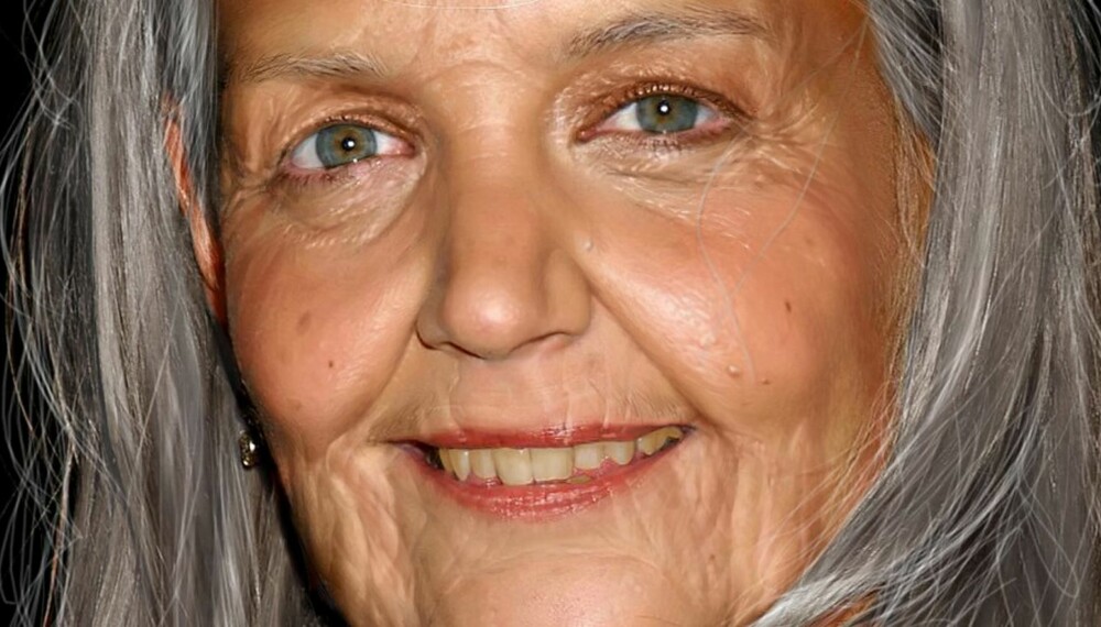 KATIE HOLMES: Tror du Katie Holmes vil se slik ut når hun blir eldre? Antakelig ikke, likevel er det et utrolig festlig manipulert bilde av henne. Dette er fra en Photoshop-konkurranse der deltakerne skulle sende inn bilder av kjendiser manipulert til å se gamle ut. Katie ble seende slik ut. KATIE HOLMES: Tror du Katie Holmes vil se slik ut når hun blir eldre? Antakelig ikke, likevel er det et utrolig festlig manipulert bilde av henne. Dette er fra en Photoshop-konkurranse der deltakerne skulle sende inn bilder av kjendiser manipulert til å se gamle ut. Katie ble seende slik ut.