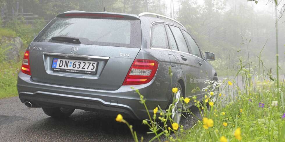 BRA VALG: Mercedes C 200 CDI i stasjonsvognsutgave viser seg som en flott familiebil i prestisjeklassen. BRA VALG: Mercedes C 200 CDI i stasjonsvognsutgave viser seg som en flott familiebil i prestisjeklassen.