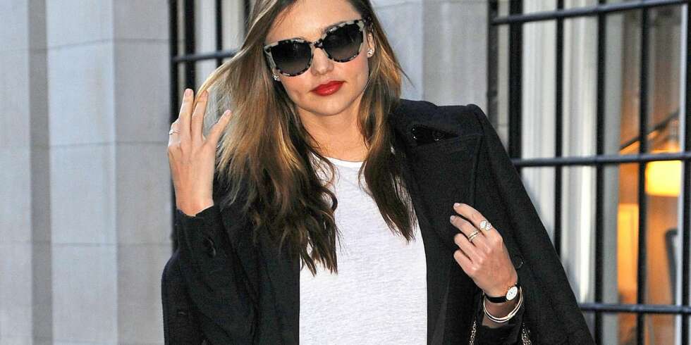 CASUAL COOL: Modell Miranda Kerr er en av kjendisdamene som vet å utnytte basisgarderoben. CASUAL COOL: Modell Miranda Kerr er en av kjendisdamene som vet å utnytte basisgarderoben.