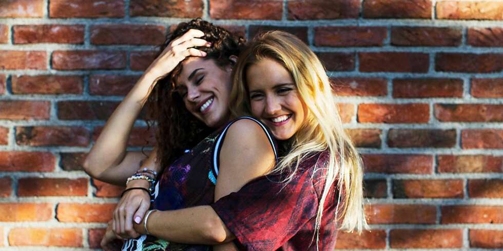 PROVOSERER: Kelly Bricen og Nora Angeltveit er jentene bak bloggen «Radiculouslife» PROVOSERER: Kelly Bricen og Nora Angeltveit er jentene bak bloggen «Radiculouslife»