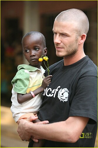 KAN SELGE ALT: David Beckham funker på alt fra klokker, biler og fly - en god match for mange merkevarer.
FOTO: Unicef.co.org KAN SELGE ALT: David Beckham funker på alt fra klokker, biler og fly - en god match for mange merkevarer.
FOTO: Unicef.co.org