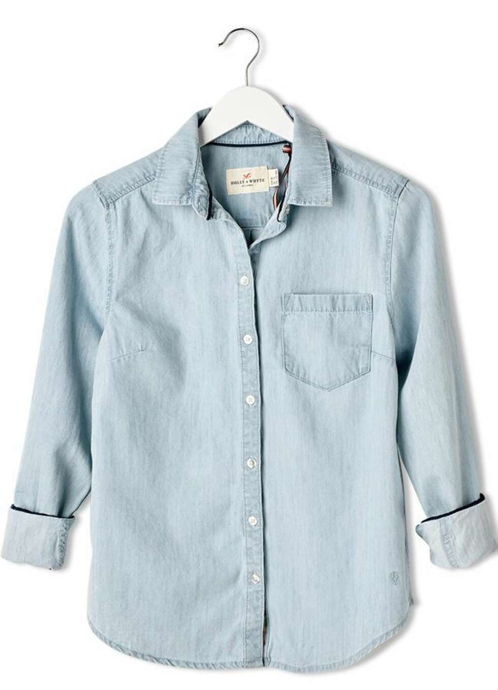 CASUAL: Denimskjorta kan brukes til det meste, mener Sørland. Kr. 299. CASUAL: Denimskjorta kan brukes til det meste, mener Sørland. Kr. 299.