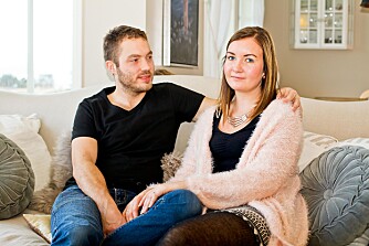 SAMMEN I SORGEN: Kjærligheten mellom Cecilie Revheim (27) og Idar André Olsen (33) er litt sterkere etter at de mistet sin sønn. SAMMEN I SORGEN: Kjærligheten mellom Cecilie Revheim (27) og Idar André Olsen (33) er litt sterkere etter at de mistet sin sønn.