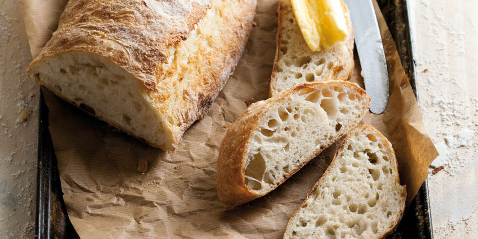 NYBAKT BRØD: Slår magen krøll på seg når du spiser hjemmelaget brød, kan det være et tegn på glutenallergi. NYBAKT BRØD: Slår magen krøll på seg når du spiser hjemmelaget brød, kan det være et tegn på glutenallergi.