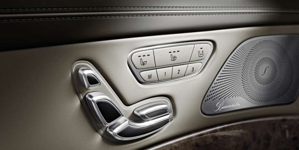 EKSTRA: Burmester-anlegg er ekstrautstyr. FOTO: Daimler AG EKSTRA: Burmester-anlegg er ekstrautstyr. FOTO: Daimler AG
