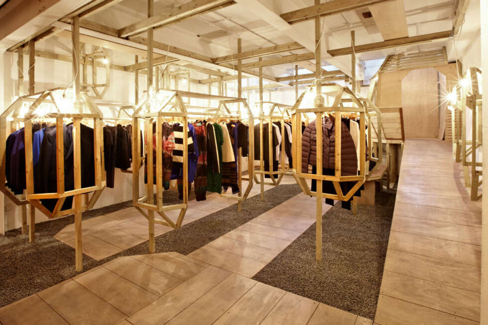 EKSKLUSIVT: På LN-CC finner du klær fra blant andre Rick Owens, Lanvin, Givenchy og Dries van Noten. EKSKLUSIVT: På LN-CC finner du klær fra blant andre Rick Owens, Lanvin, Givenchy og Dries van Noten.