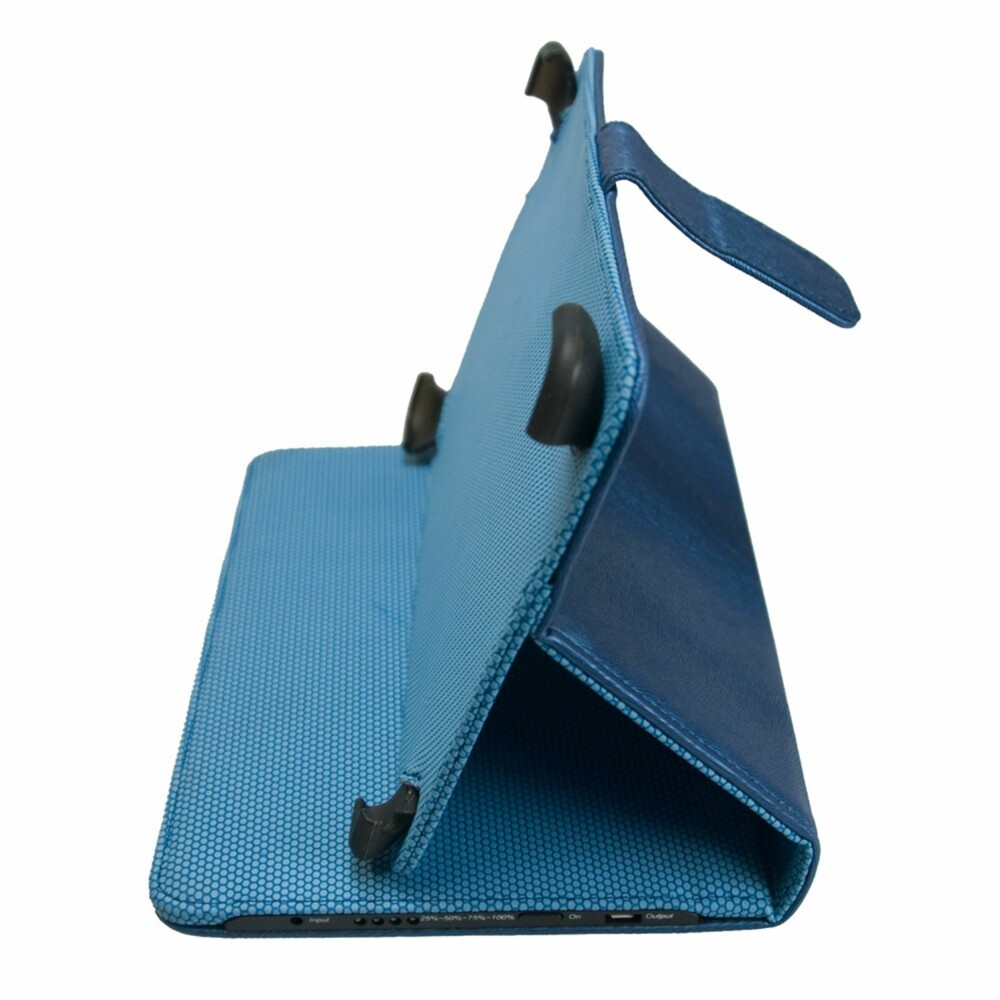 MED BATTERI: Enduro Mini fungerer også som et ekstra batteri til iPad mini. MED BATTERI: Enduro Mini fungerer også som et ekstra batteri til iPad mini.