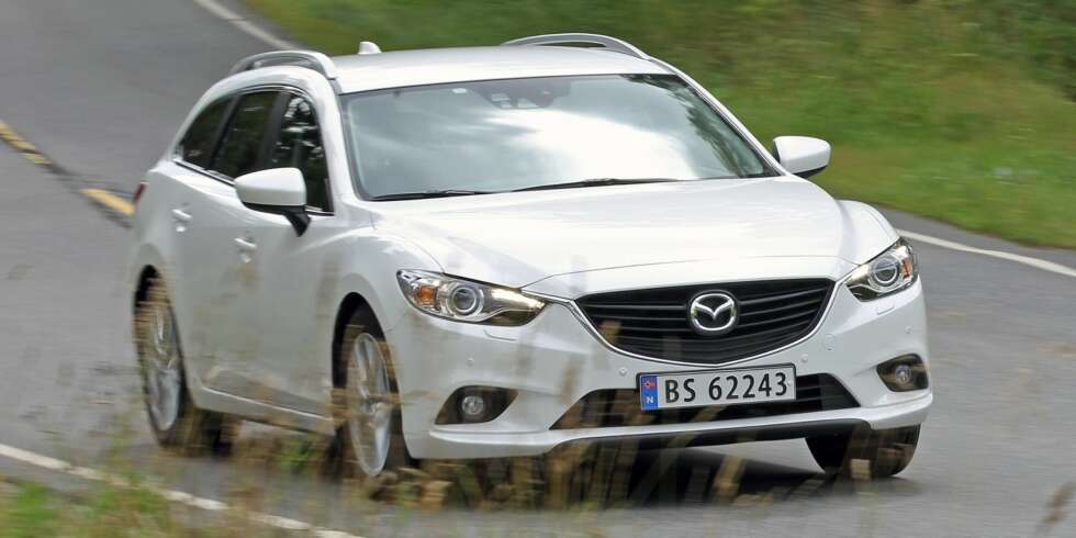 LEKKER: Mazda 6 ikke bare ser bra ut. Den kjører bra også. FOTO: Petter Handeland LEKKER: Mazda 6 ikke bare ser bra ut. Den kjører bra også. FOTO: Petter Handeland