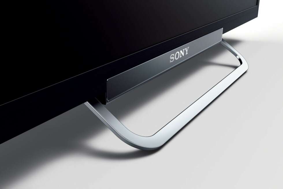 ELEGANT: Sony KDL-42W653A har en elegant fot. ELEGANT: Sony KDL-42W653A har en elegant fot.