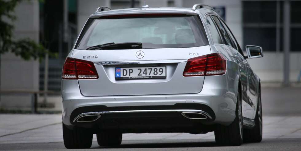 KRYSS AV: Skal du ha E-klasse med kjøreglede, pass på å krysse av for AMG i utstyrslisten. FOTO: Terje Bjørnsen KRYSS AV: Skal du ha E-klasse med kjøreglede, pass på å krysse av for AMG i utstyrslisten. FOTO: Terje Bjørnsen