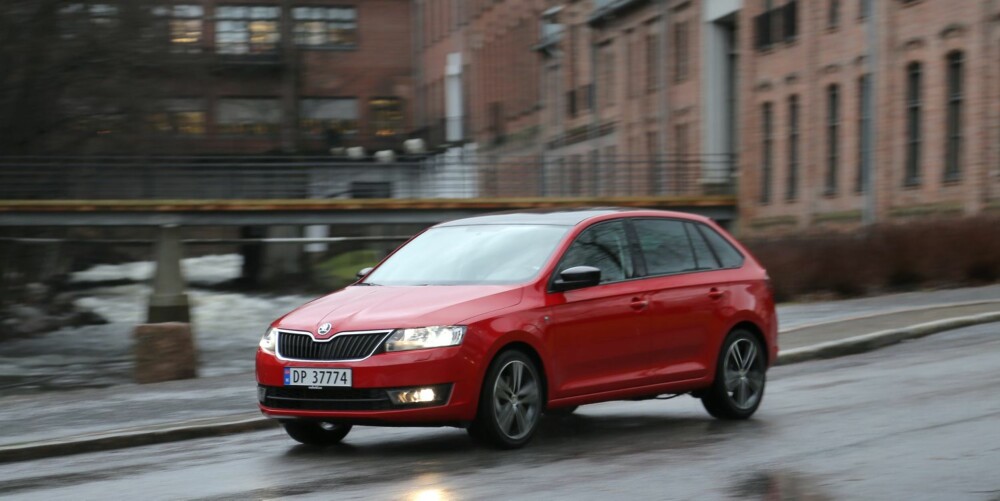 BRA KONSEPT: Skoda Rapid Spaceback har en bra kombinasjon av egenskaper. Største utfordrer er storebror i Octavia, den ligger ikke langt unna i pris. BRA KONSEPT: Skoda Rapid Spaceback har en bra kombinasjon av egenskaper. Største utfordrer er storebror i Octavia, den ligger ikke langt unna i pris.