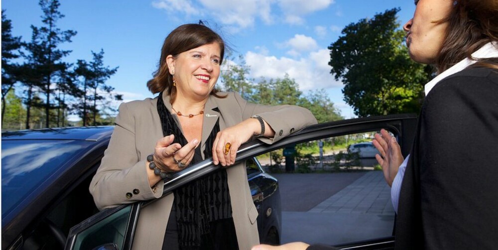 IKKE LØP OG KJØP: - Holdt hodet kaldt selv om drømmebilen dukker opp på nett, oppfordrer Ingeborg Flønes, direktøren for forbrukerservice i Forbrukerrådet. FOTO: Forbrukerrådet IKKE LØP OG KJØP: - Holdt hodet kaldt selv om drømmebilen dukker opp på nett, oppfordrer Ingeborg Flønes, direktøren for forbrukerservice i Forbrukerrådet. FOTO: Forbrukerrådet