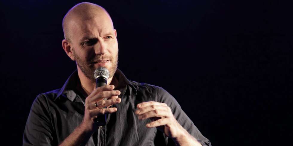 Bård Tufte Johansen har fått strålende kritikker for sitt stand-up-show "Mann 44 snakker om". Magasinet MANN fulgte Bård i forberedelsene til showet. Bård Tufte Johansen har fått strålende kritikker for sitt stand-up-show "Mann 44 snakker om". Magasinet MANN fulgte Bård i forberedelsene til showet.