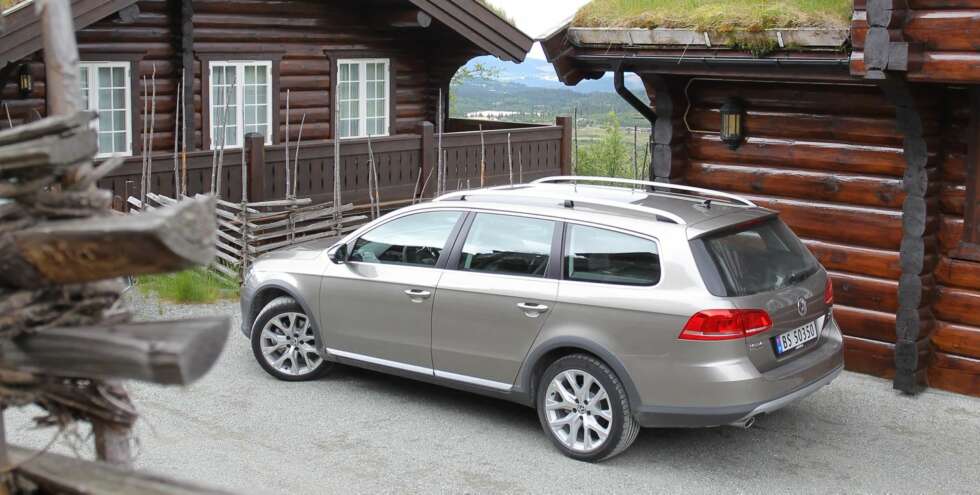 HYTTEPENDLER: VW Passat Alltrack i sitt rette element. FOTO: Petter Handeland HYTTEPENDLER: VW Passat Alltrack i sitt rette element. FOTO: Petter Handeland