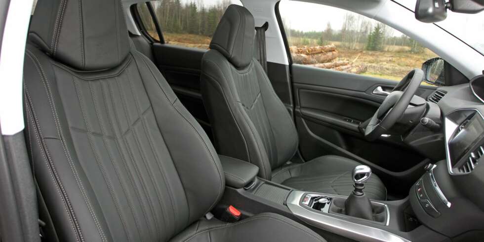 Peugeot 308 1,6 THP 125 hk test 2013 Peugeot 308 1,6 THP 125 hk test 2013