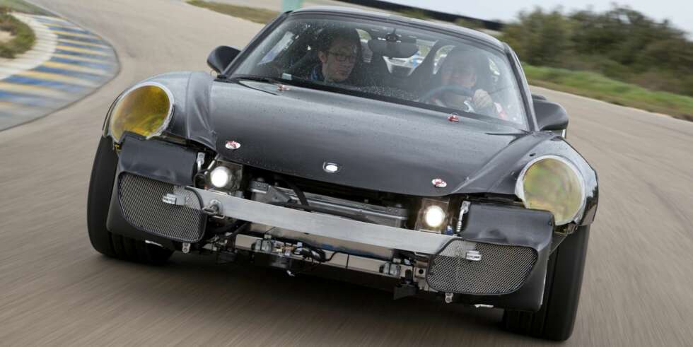 ROLLING CHASSIS: Dette ""vraket"" skal bli en superbil. ROLLING CHASSIS: Dette ""vraket"" skal bli en superbil.