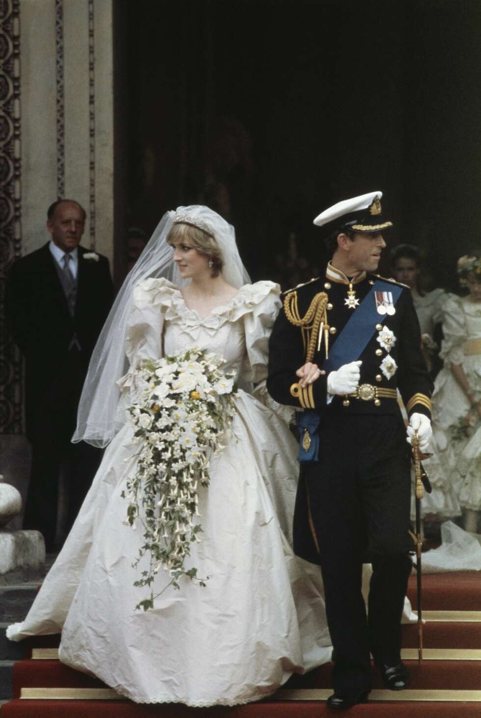 Prinsesse Dianas brudekjole fra 1981 banet vei for alle bløtkakekjolene på 80-tallet. Prinsesse Dianas brudekjole fra 1981 banet vei for alle bløtkakekjolene på 80-tallet.