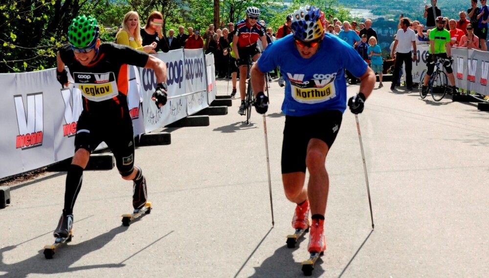 RIVALER: Northug og Legkov har duellert på sommerføre tidligere: Her spurter de om seieren på Grefsenkollen i Oslo ifjor sommer. Nå flytter de returkampen til Las Vegas første uken i juni. RIVALER: Northug og Legkov har duellert på sommerføre tidligere: Her spurter de om seieren på Grefsenkollen i Oslo ifjor sommer. Nå flytter de returkampen til Las Vegas første uken i juni.