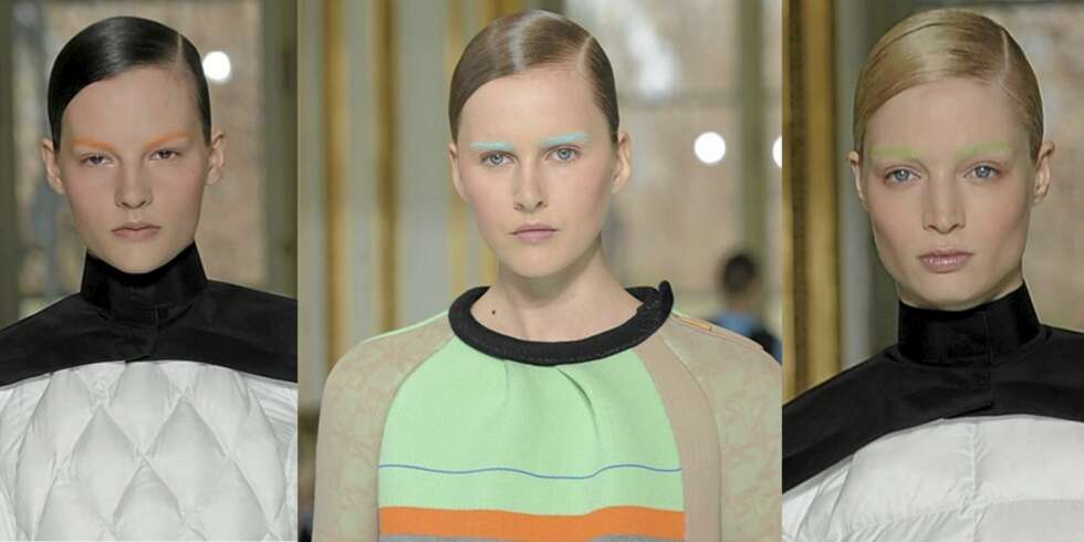 FARGERIKT: Det bugnet av pasteller på Balenciagas høstvisning. Både på klærne og øyenbrynene. FARGERIKT: Det bugnet av pasteller på Balenciagas høstvisning. Både på klærne og øyenbrynene.