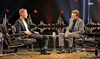 DYSTER HISTORIE: Sist uke gjestet Jo Nesbø «Skavlan» på NRK1. Her fortalte forfatteren om forholdet til faren, og illusjonene som brast da han var 15 år. DYSTER HISTORIE: Sist uke gjestet Jo Nesbø «Skavlan» på NRK1. Her fortalte forfatteren om forholdet til faren, og illusjonene som brast da han var 15 år.