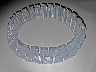 ARMBÅND: Vår første 3D-utskrift ble dette enkle armbåndet. ARMBÅND: Vår første 3D-utskrift ble dette enkle armbåndet.