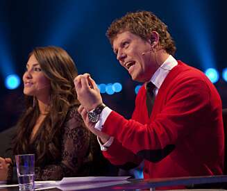 «X FACTOR»-DOMMER: Mira spilte inn låten «Love or hate» parallelt med at hun, Jan Fredrik Karlsen (bildet) og Peter Peters var mentorer i «X Factor» i 2009. Musikkvideoen slippes først denne uken. «X FACTOR»-DOMMER: Mira spilte inn låten «Love or hate» parallelt med at hun, Jan Fredrik Karlsen (bildet) og Peter Peters var mentorer i «X Factor» i 2009. Musikkvideoen slippes først denne uken.