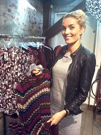 CAMILLA PIHL: Moteblogger Camilla Pihl var også tilstede på sniktitten av Lindex' Missoni-kolleksjon. CAMILLA PIHL: Moteblogger Camilla Pihl var også tilstede på sniktitten av Lindex' Missoni-kolleksjon.