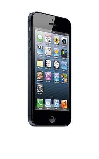 IOS 6: Samtidig med iPhone 5 ble operativsystemet iOS oppgradert. iOS 6 har blant annet en ny kartfunksjon med navigering. IOS 6: Samtidig med iPhone 5 ble operativsystemet iOS oppgradert. iOS 6 har blant annet en ny kartfunksjon med navigering.