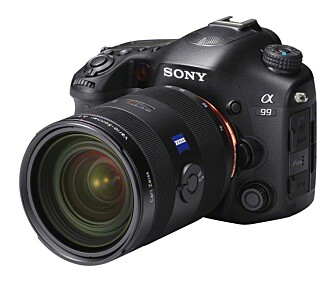 KJAPT: Også Sony har lansert nytt fullformatkamera. Alpha A99 har 24 megapiksler og kan ta opp til 10 bilder pr. sekund. Kameraet har også innebygget GPS-mottaker. KJAPT: Også Sony har lansert nytt fullformatkamera. Alpha A99 har 24 megapiksler og kan ta opp til 10 bilder pr. sekund. Kameraet har også innebygget GPS-mottaker.