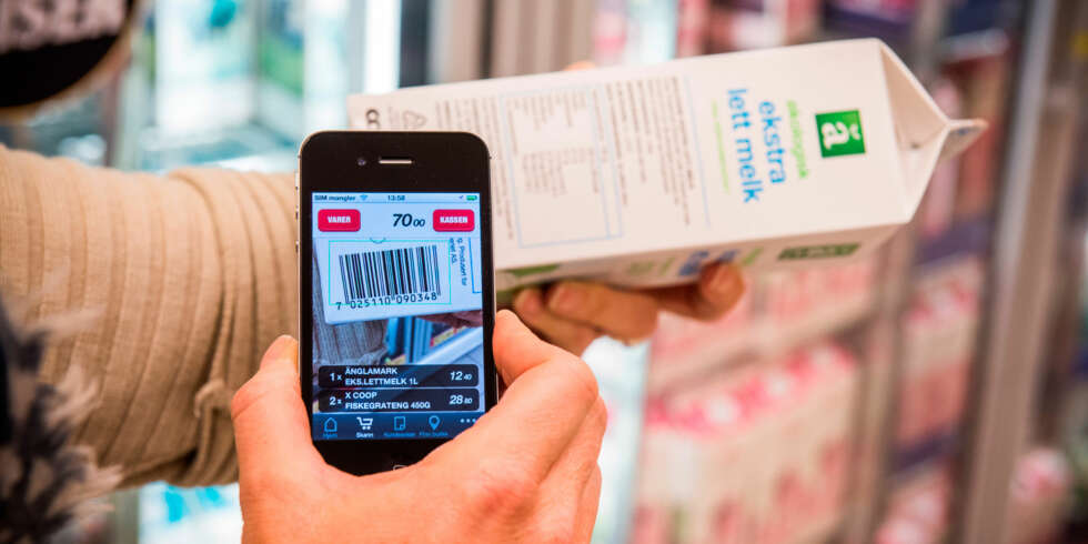 SKANN OG BETAL: Nå kan du snart skanne og betale varene via mobiltelefonen. SKANN OG BETAL: Nå kan du snart skanne og betale varene via mobiltelefonen.