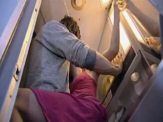 Bildet er hentet fra en britisk dokumentar om «The Mile High Club» (YouTube). Bildet er hentet fra en britisk dokumentar om «The Mile High Club» (YouTube).